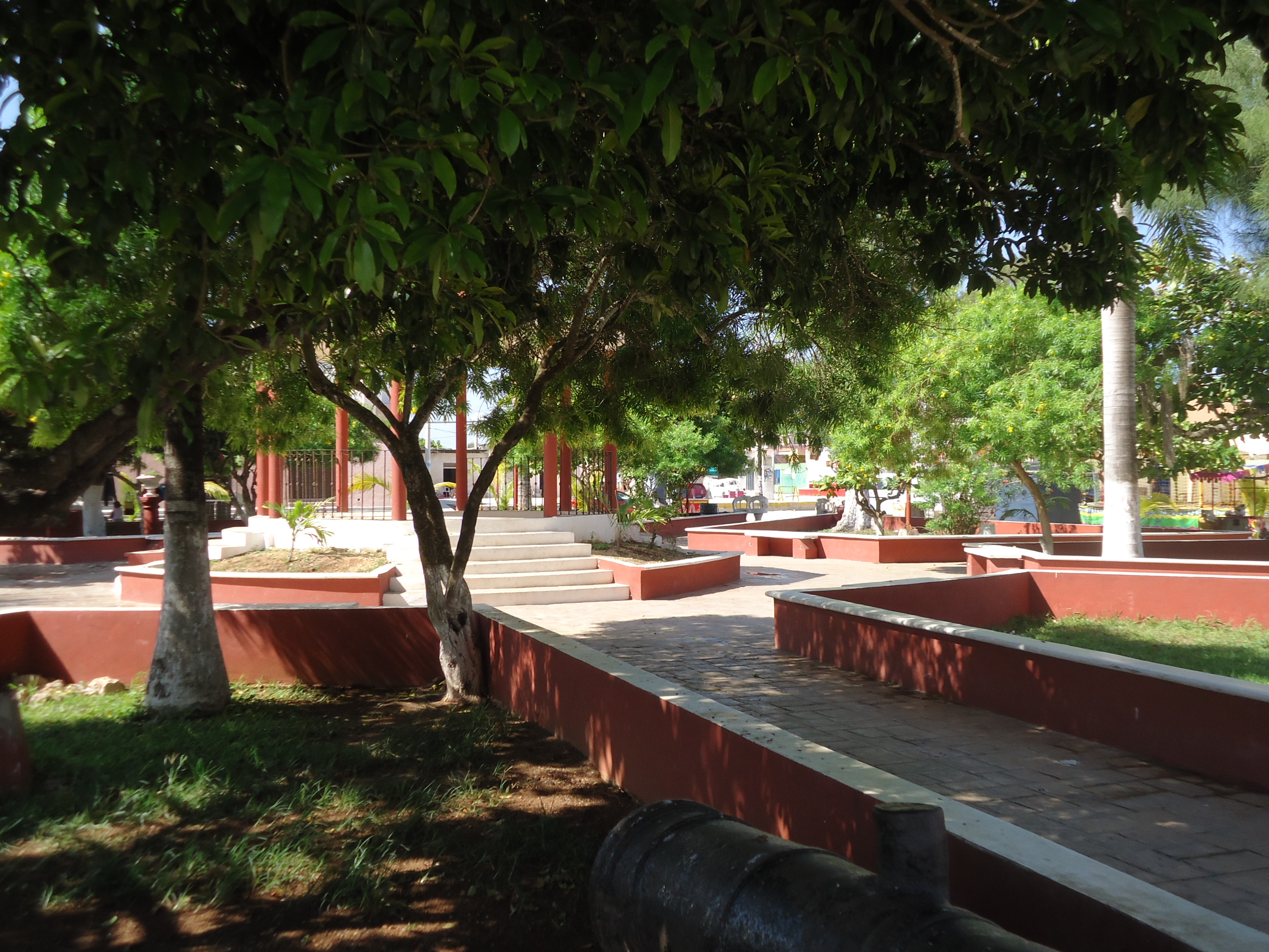 Sisal — pesca artesanal + fuerte colonial + playa virgen