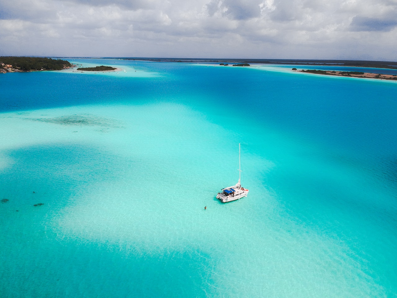 Laguna de los 7 Colores (Bacalar) — Experiencia Esencial (grupo compartido)