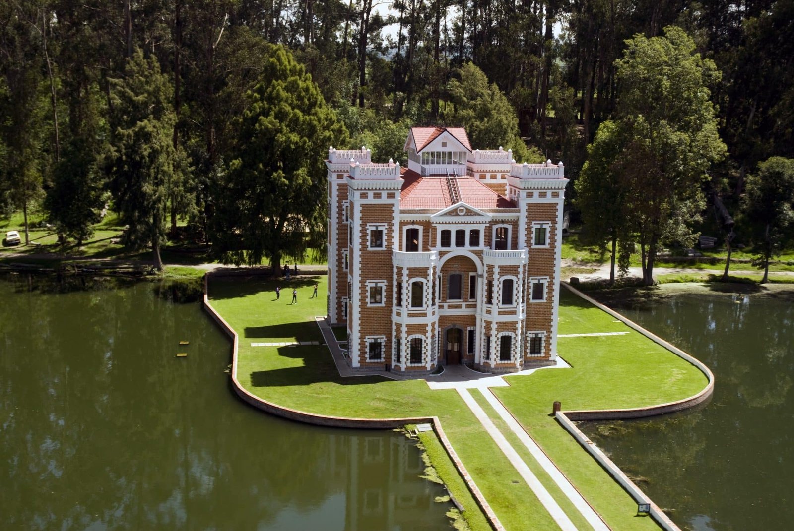 Tour a Val'Quirico y Ex hacienda de Chautla. Saliendo desde Puebla.