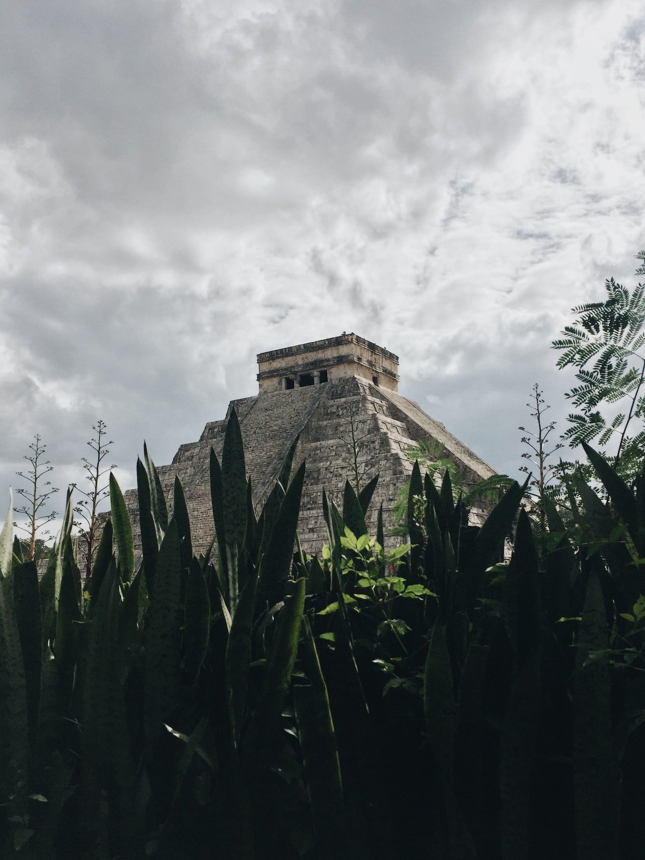 Tour privado en auto o camioneta a «Chichén Itzá» zona arqueológica, cenote, hacienda y visita a Valladolid pueblo mágico, saliendo desde la ciudad de Mérida Yucatán