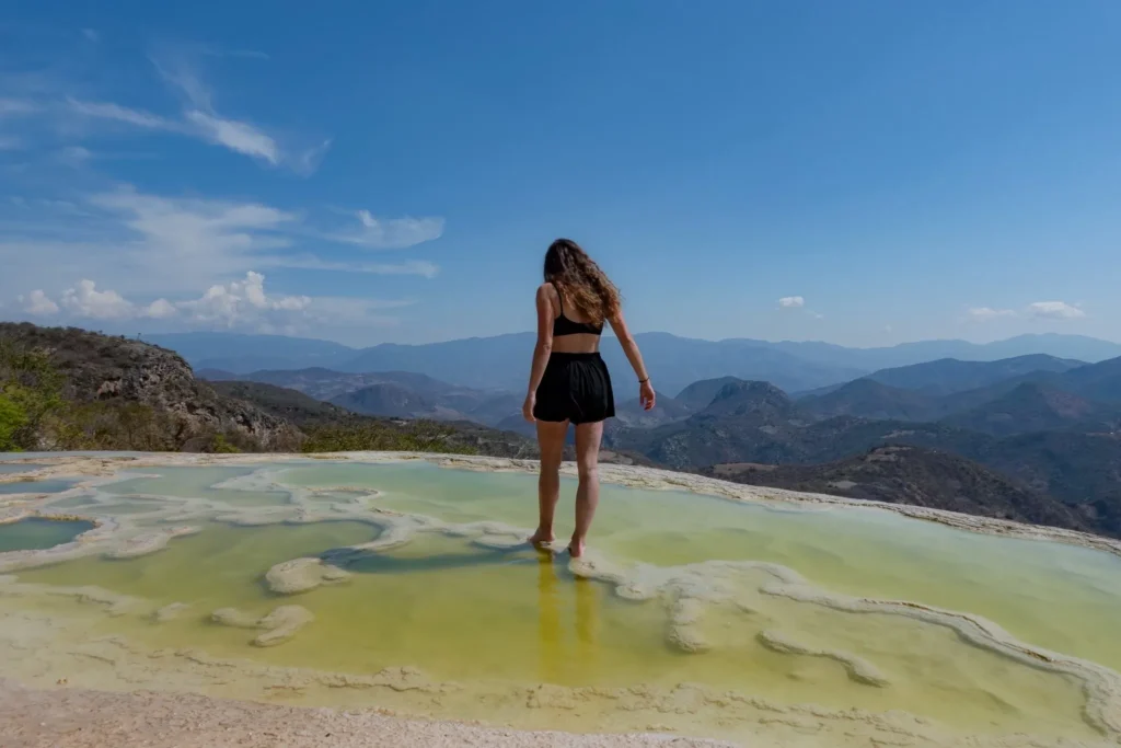 foto de turista en hierve el agua oaxaca Mexico Expeditions Travel Platform